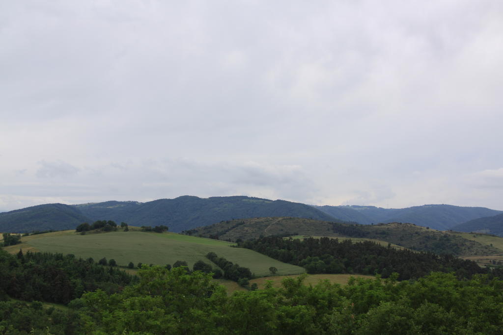 Gite Chez Coste Gilles Saint-Privat-du-Dragon Exteriör bild