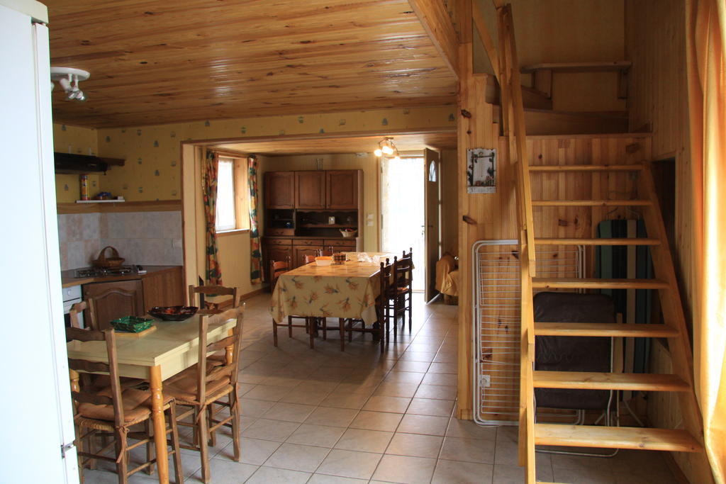 Gite Chez Coste Gilles Saint-Privat-du-Dragon Exteriör bild